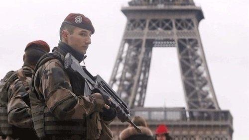 آماده باش 91 هزار نیروی فرانسوی برای تامین امنیت در کریسمس