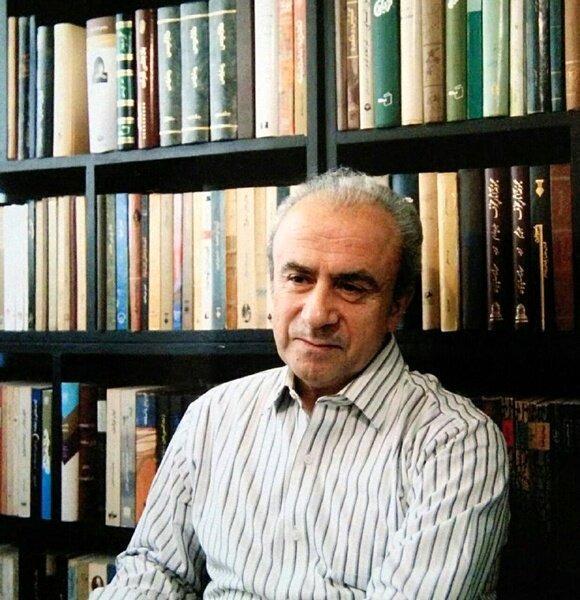 حک شدن نام رادی روی دیوار یگانه حک شدن نام رادی روی دیوار یگانه