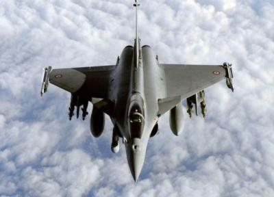 فرانسه 2 جنگنده رافائل و یک کِشتی جنگی به مدیترانه اعزام می نماید