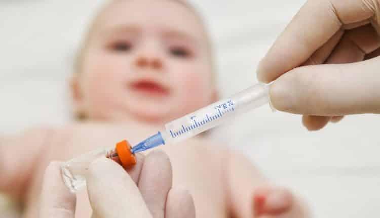 آیا قرمزی جای واکسن نوزاد خطرناک است؟