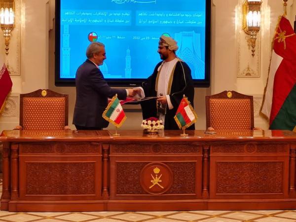 تور عمان: امضای چند سند همکاری و تفاهم نامه مشترک در سفر وزیر صمت به عمان